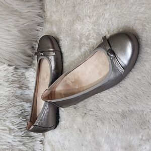 VIONIC AMORIE FLATS